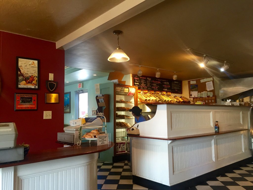 Middlebury Bagel And Delicatessen